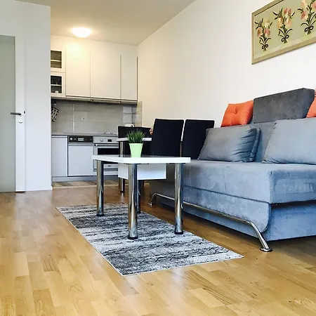 Apartment Urban 2 *